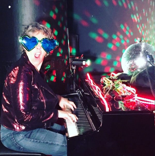 Sing Along_Elton